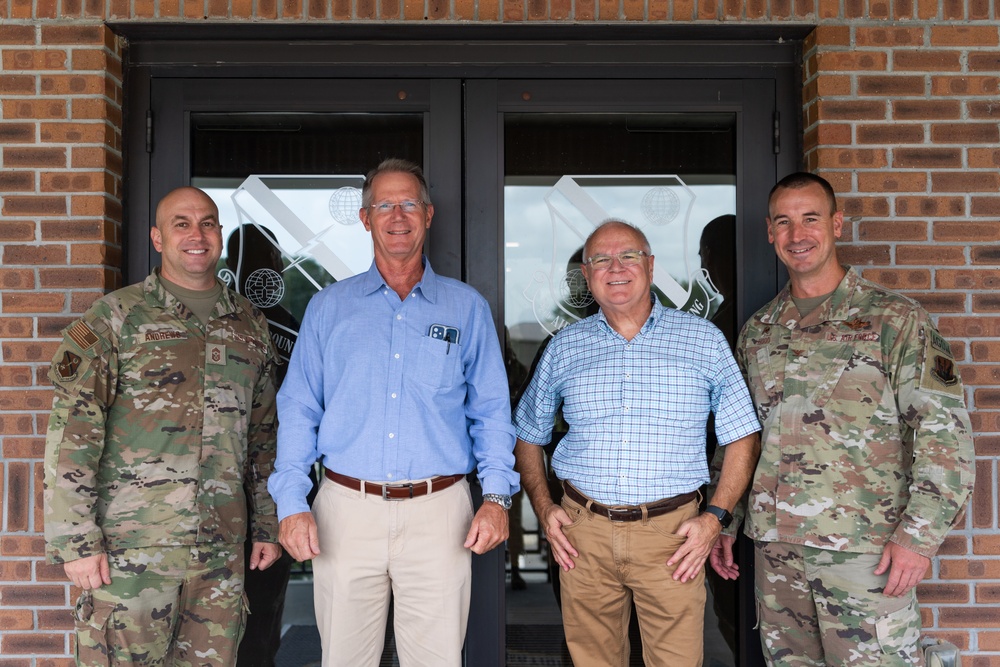 93 AGOW Honorary Commanders visit