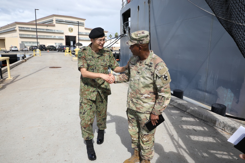 Japanese General tours the LSV 4