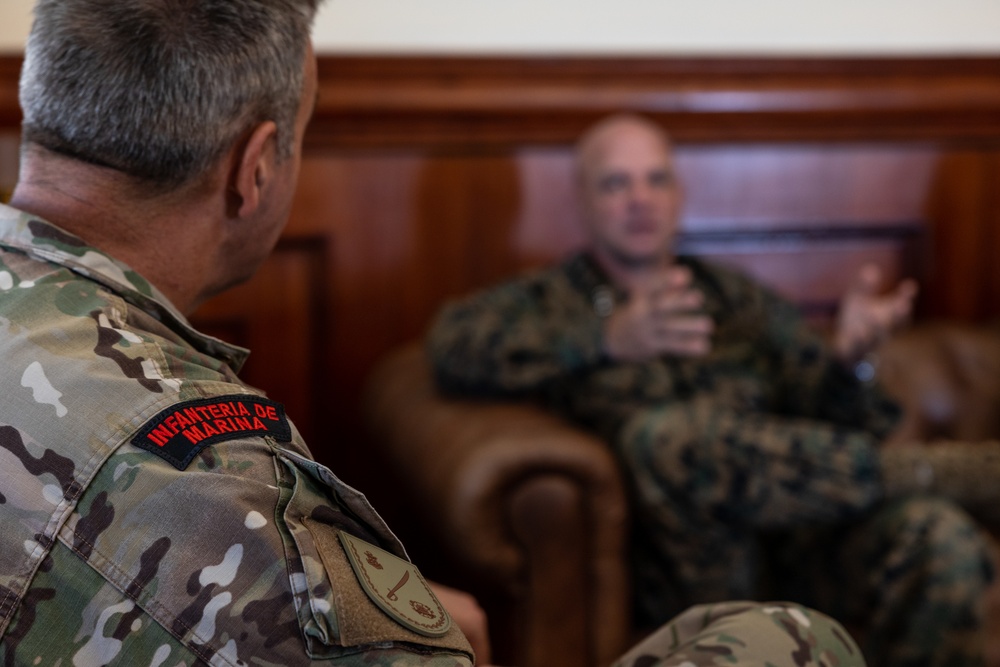 Lt. Gen. Bellon visits Chilean Marine Corps Base Fuerte Aguayo