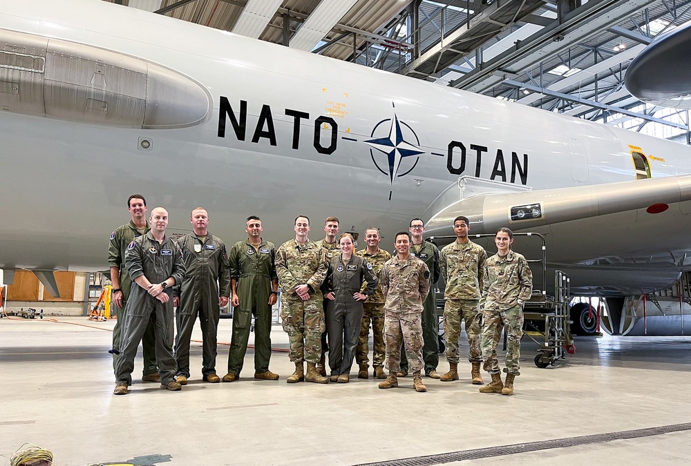 Electromagnetic spectrum operations instructors provide training in Germany