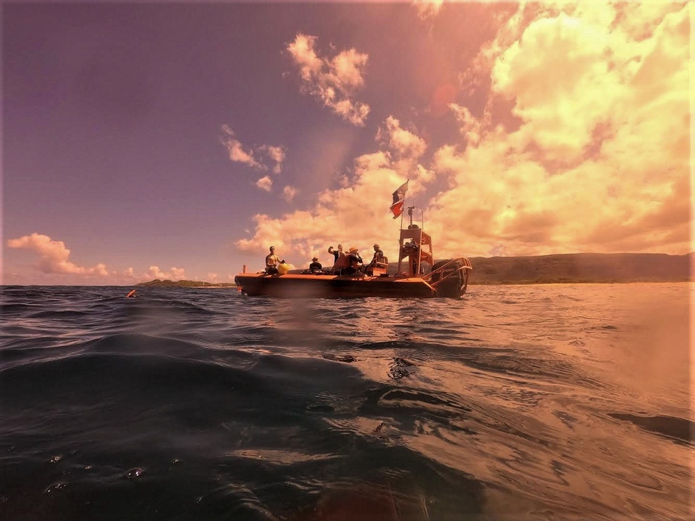 Soldiers from 7th Dive Detachment, 130th Engineer Brigade, conduct SCUBA diving operations at Pacific Missile Range Facility, Kauai, Hawaii