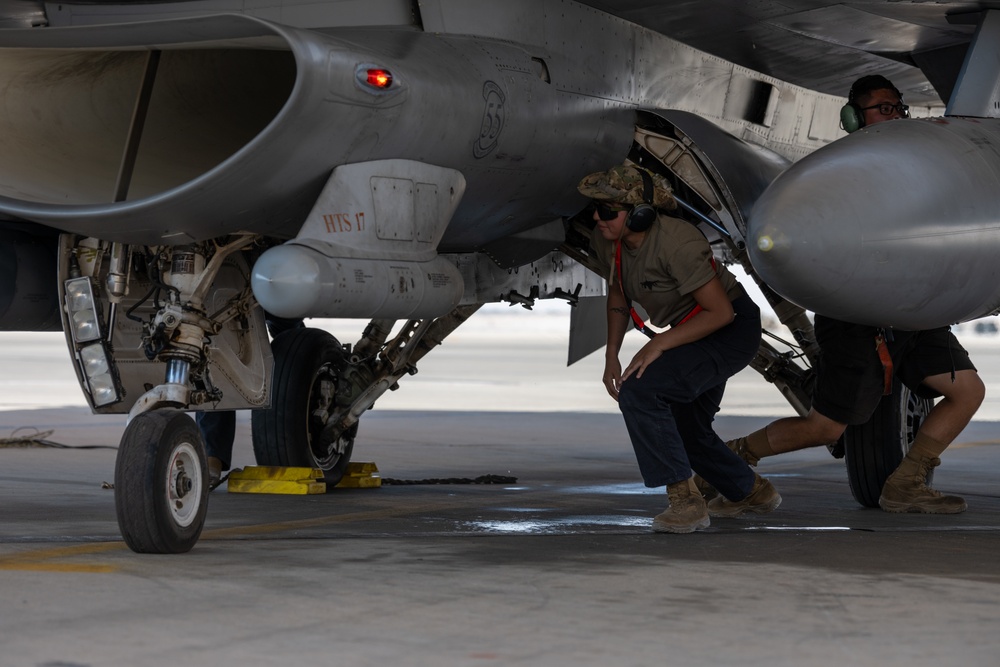 77th EFGS conduct F-16 launch operations