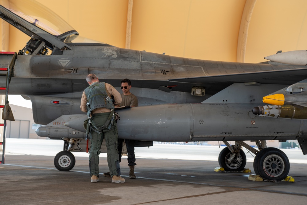 77th EFGS conduct F-16 launch operations