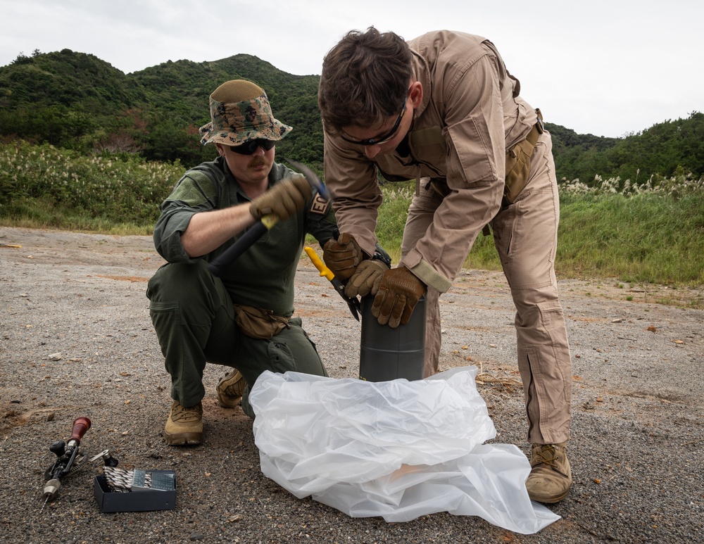 9th Engineer Support Battalion Marines conduct Demolition Range