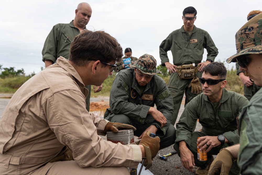 9th Engineer Support Battalion Marines conduct Demolition Range