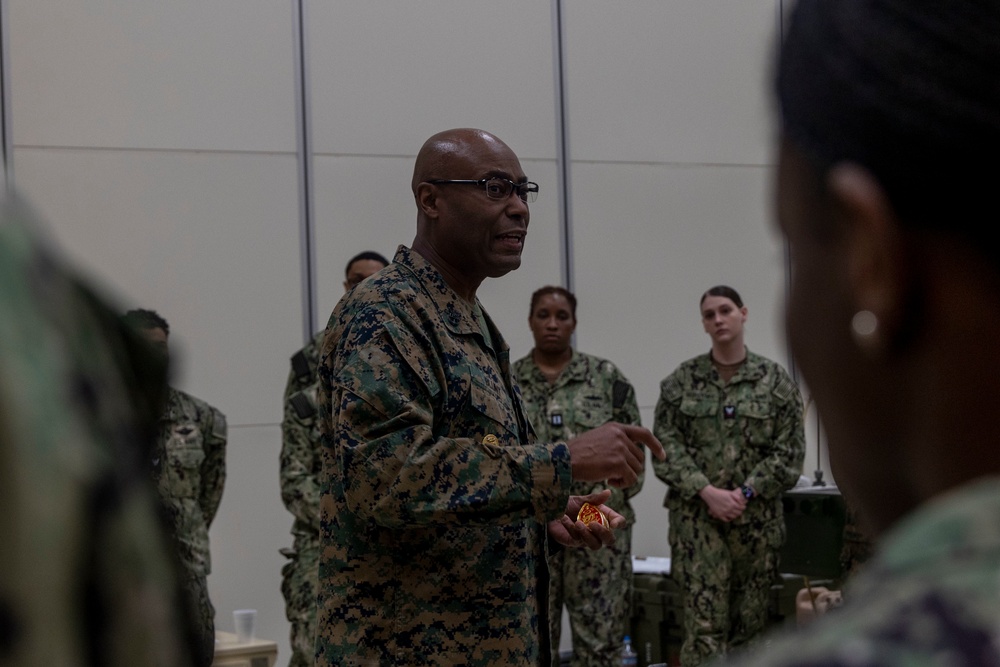 III MEF Leaders recognize Sailors