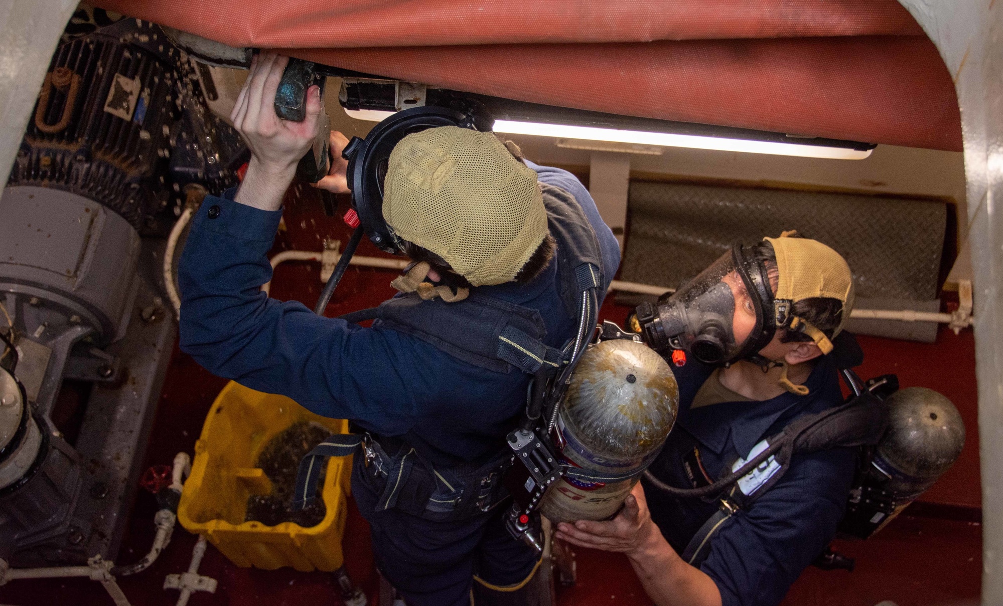 DVIDS - Images - USS Ronald Reagan (CVN 76) Sailors repair CHT