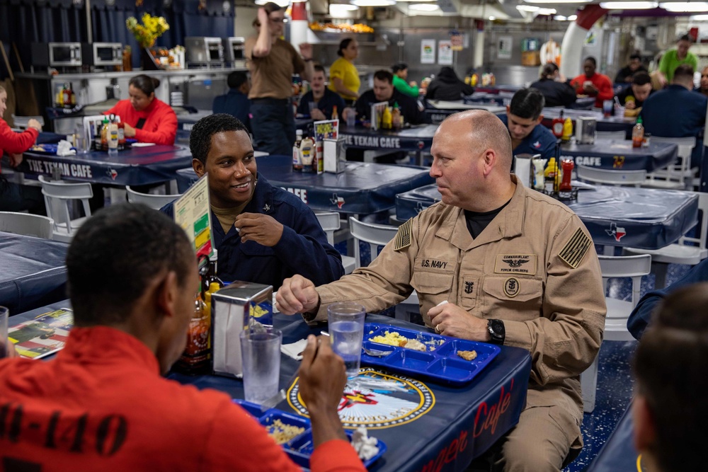 Force Master Chief Chris Chelberg, Naval Air Force, Atlantic, Speaks with Sailors aboard USS George H.W. Bush