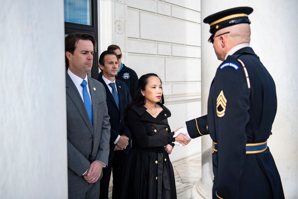 Members of the U.S. Bureau of Reclamation Visit ANC and Participate in a Public Wreath-Laying Ceremony at the Tomb of the Unknown Soldier