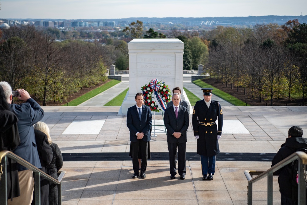 Members of the U.S. Bureau of Reclamation Visit ANC and Participate in a Public Wreath-Laying Ceremony at the Tomb of the Unknown Soldier