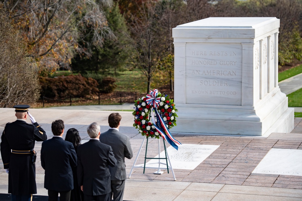 Members of the U.S. Bureau of Reclamation Visit ANC and Participate in a Public Wreath-Laying Ceremony at the Tomb of the Unknown Soldier