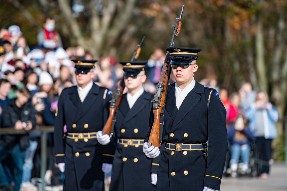 Members of the U.S. Bureau of Reclamation Visit ANC and Participate in a Public Wreath-Laying Ceremony at the Tomb of the Unknown Soldier