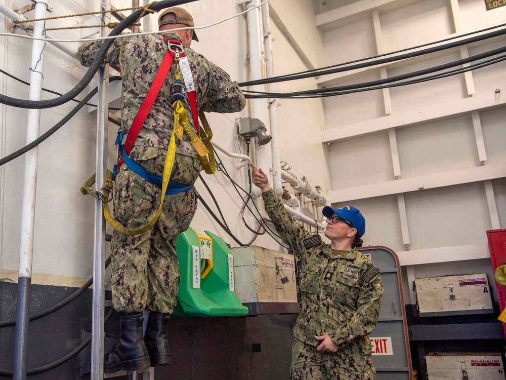 USS Carl Vinson (CVN 70) Fall Protection Training