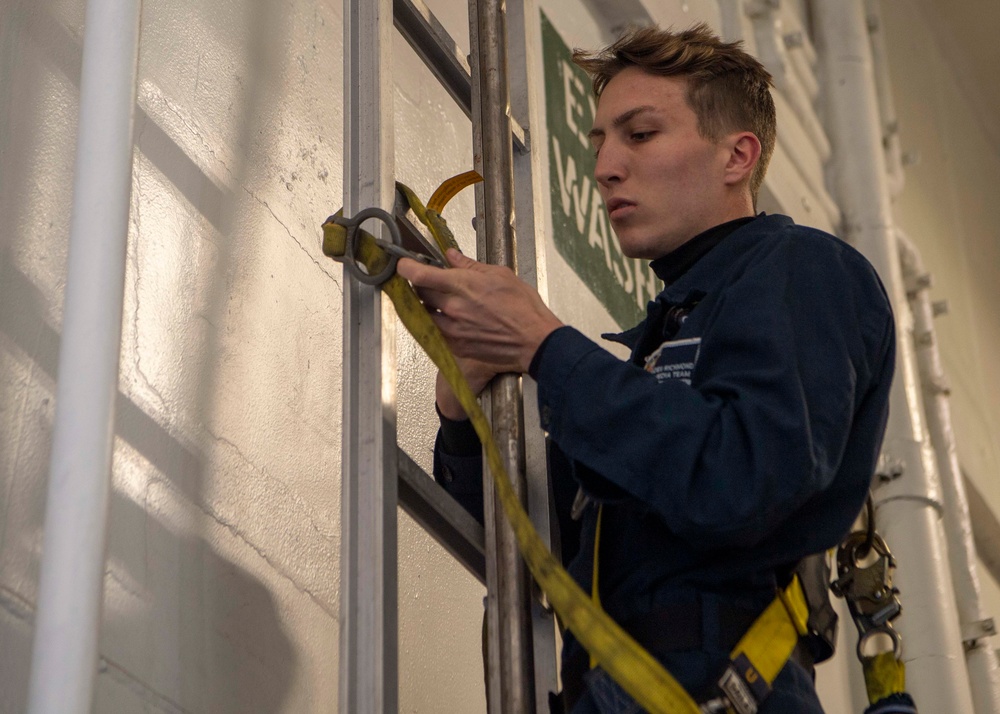 USS Carl Vinson (CVN 70) Fall Protection Training