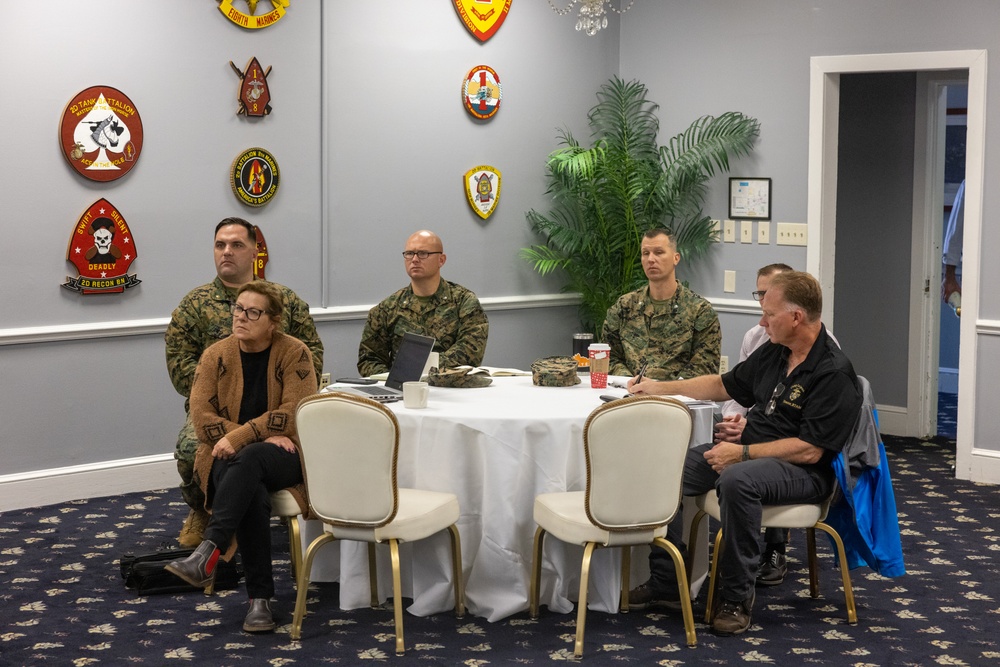 IDF Meets With II MEF Staff