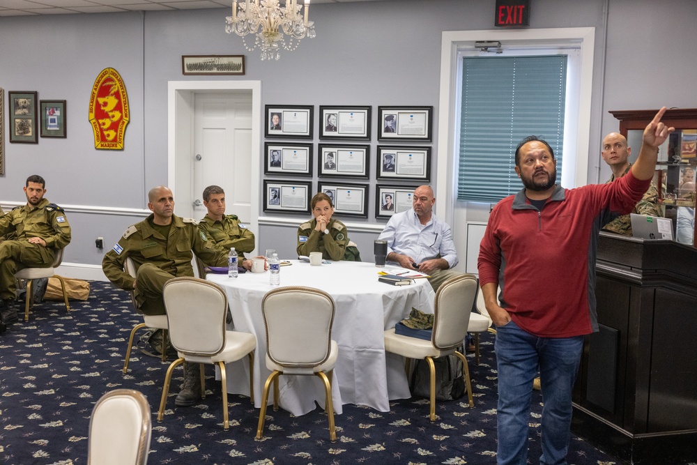 IDF Meets With II MEF Staff