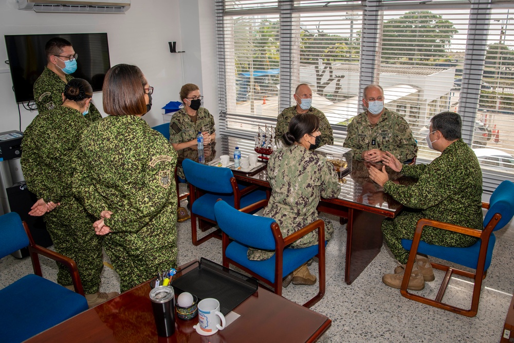 Surgeon General Visits Colombia During CP22