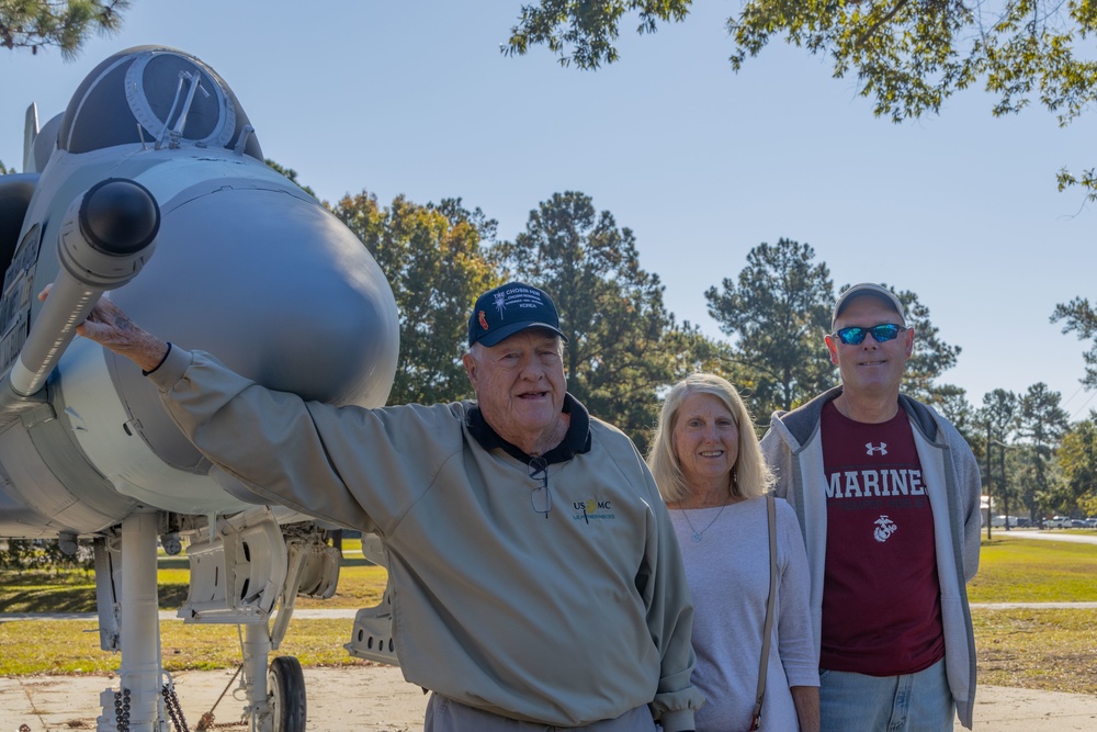 Chosin Few Visits MCAS Beaufort