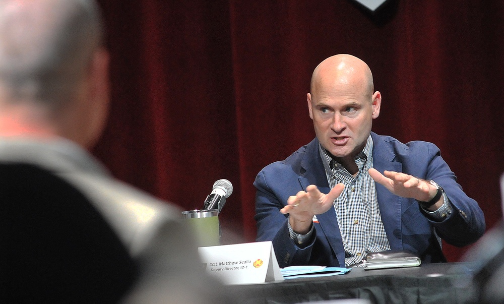 Command teams benefit from peer-to-peer, expert engagement during Senior Leaders’ Forum