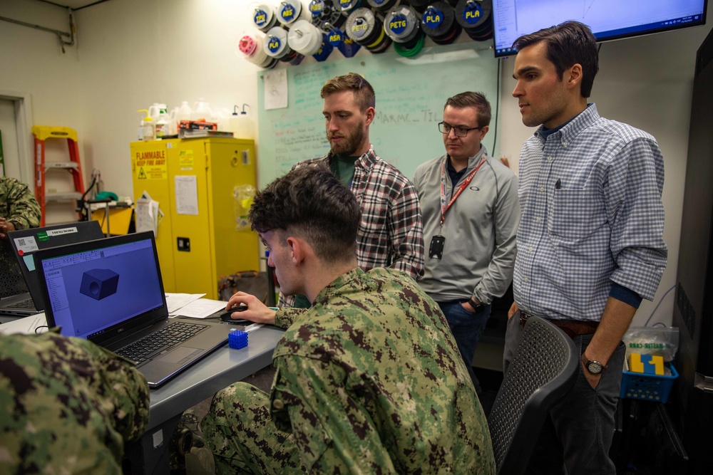 BATAAN SAILORS ATTEND 3D PRINTING COURSE