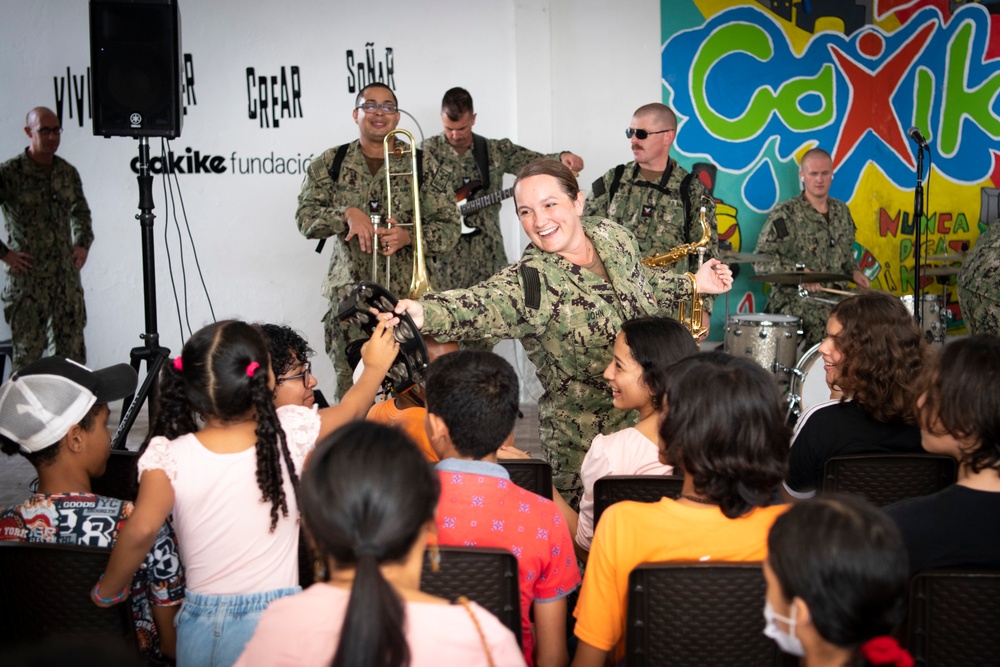 U.S. Fleet Forces Band Performs at Cakiki Foundation in Colombia - CP22