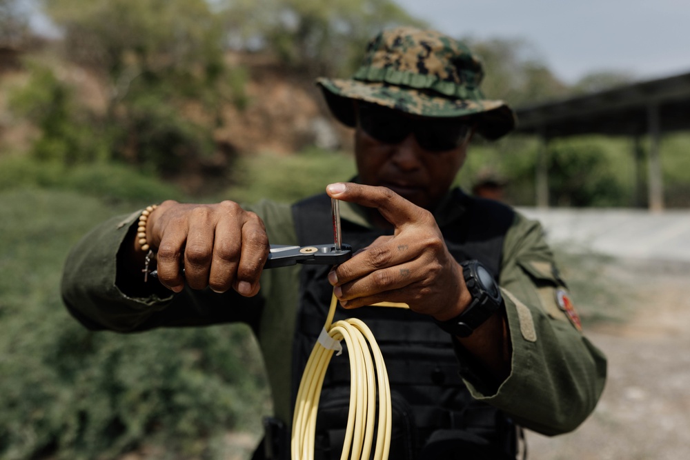 Demolition Range – EOD Marines Train the PNTL EOD Team