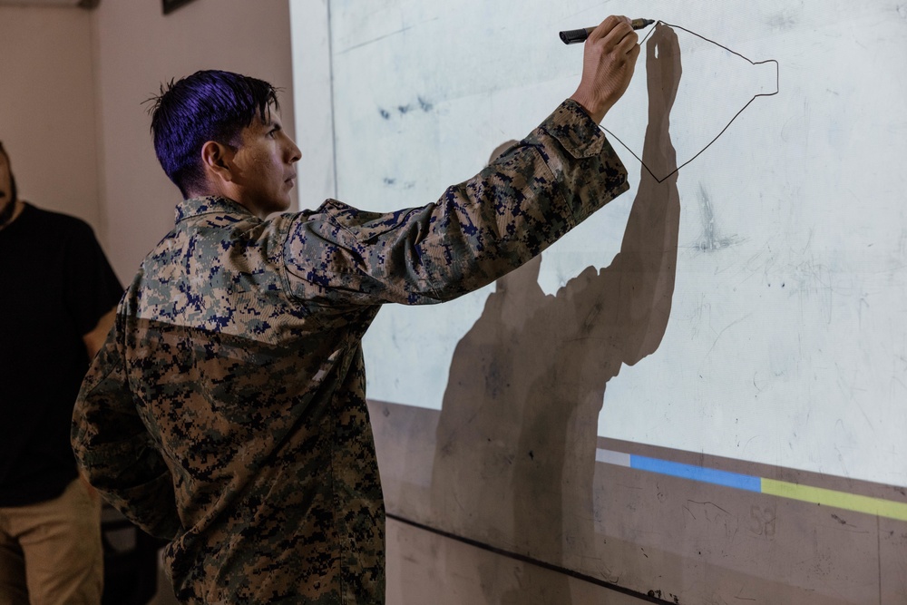 Starting with the Basics – EOD Marines teach the PNTL EOD Team