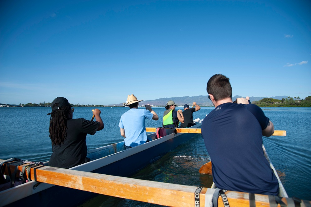 Wounded Warriors participate in outrigger canoe paddling as part of Warrior Care Month