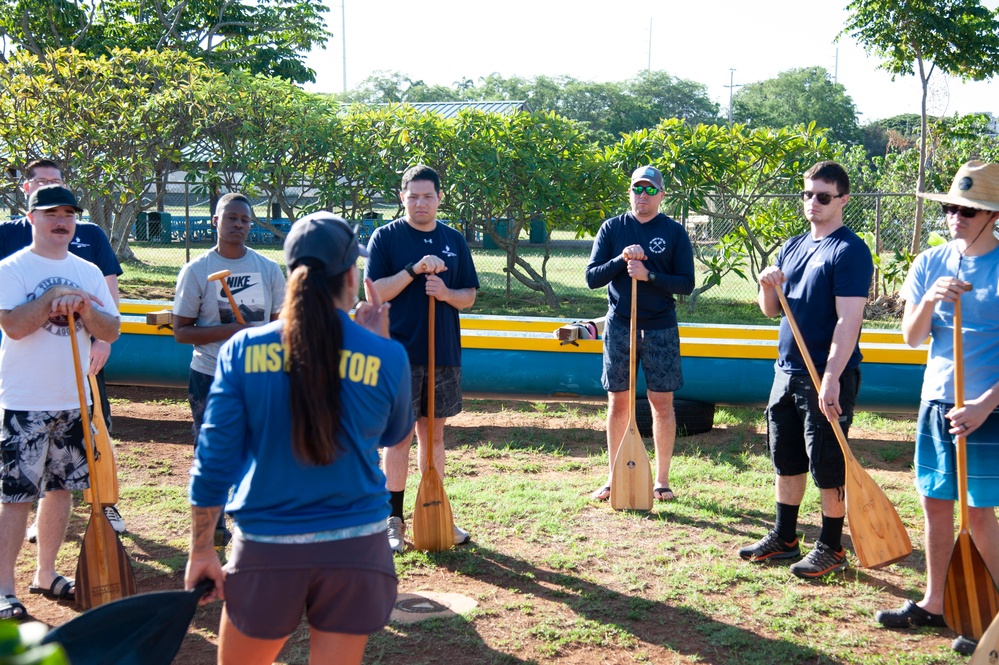 Wounded Warriors participate in outrigger canoe paddling as part of Warrior Care Month