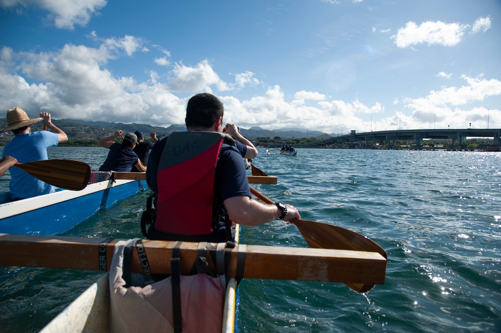 Wounded Warriors participate in outrigger canoe paddling as part of Warrior Care Month