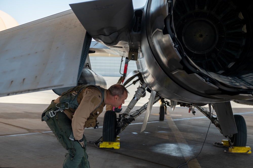 PSAB F-16 Fighting Falcon Pre-Launch