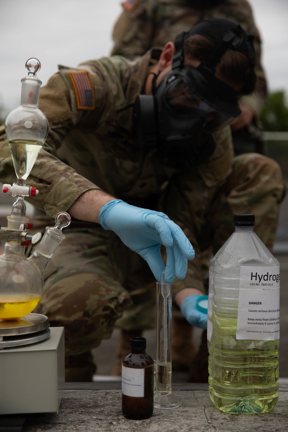 U.S. Marines and Army Soldiers conduct low light CBRN