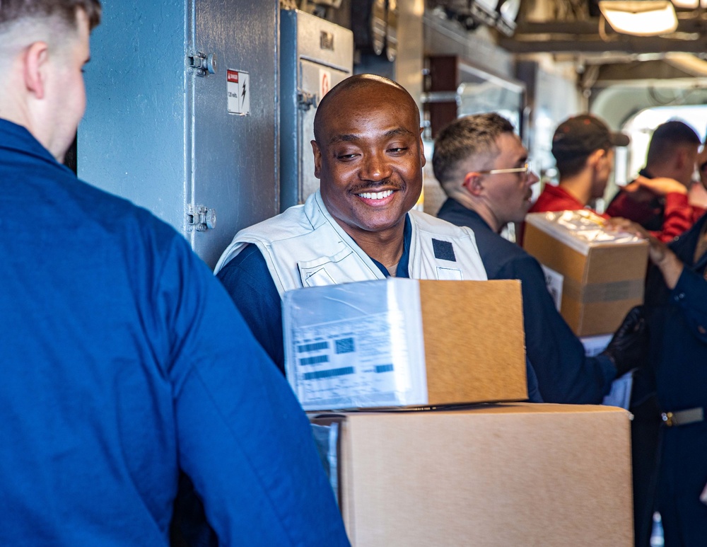 USS Chancellorsville Conducts a Replenishment-at-sea with the USNS Carl Brashear
