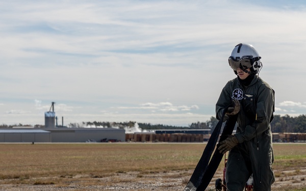 U.S. Marines work with U.S. Navy SEALs