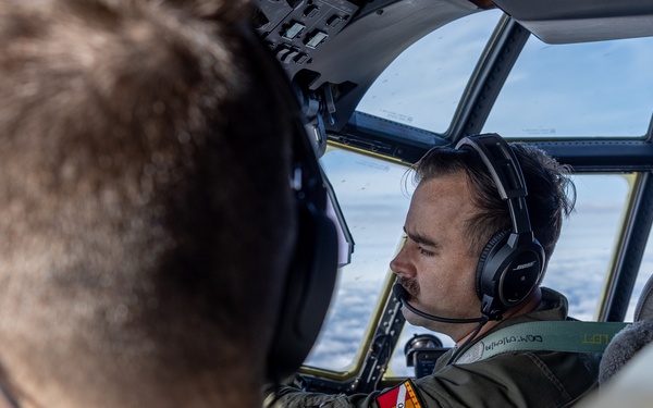U.S. Marines work with U.S. Navy SEALs