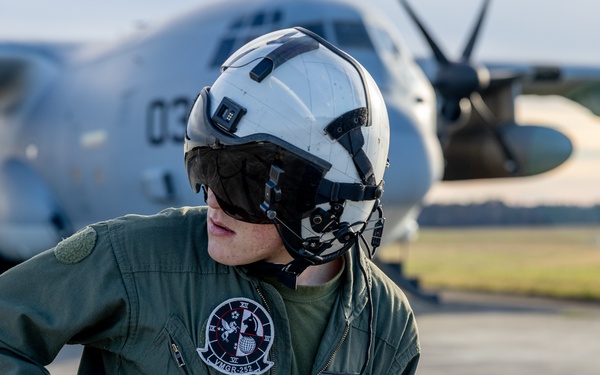 U.S. Marines work with U.S. Navy SEALs