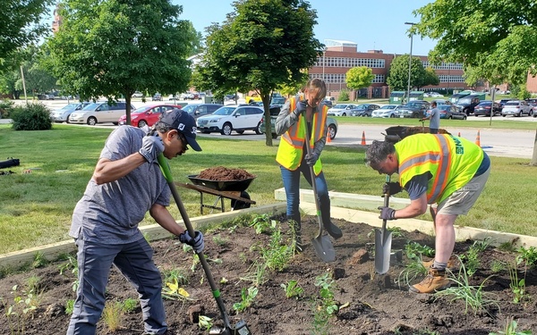 NAVFAC PWD Great Lakes Celebrates National Public Lands Day