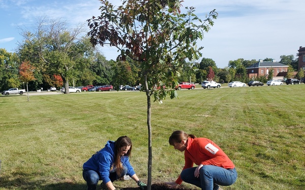 NAVFAC PWD Great Lakes Celebrates National Public Lands Day