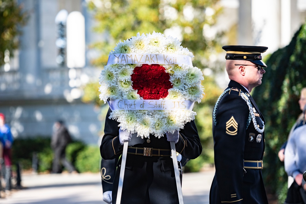 Chief of Staff of the Joint Staff of the Japan Self-Defense Forces Gen. Kōji Yamazaki Participates in a Public Wreath-Laying Ceremony at the Tomb of the Unknown Soldier