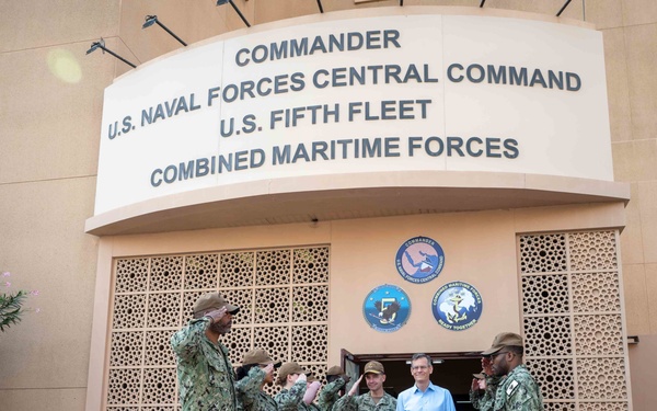 Interagency Delegation Visits Unmanned &amp; AI Task Force in Bahrain