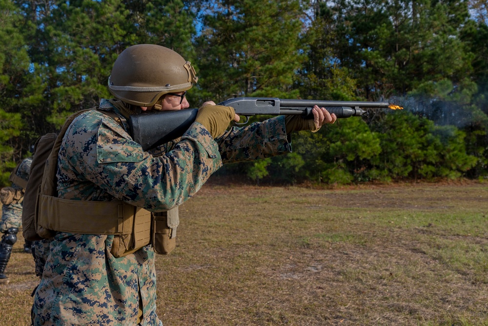 DVIDS - Images - 26th MEU conducts Non-Lethal Weapons Training [Image 5 ...