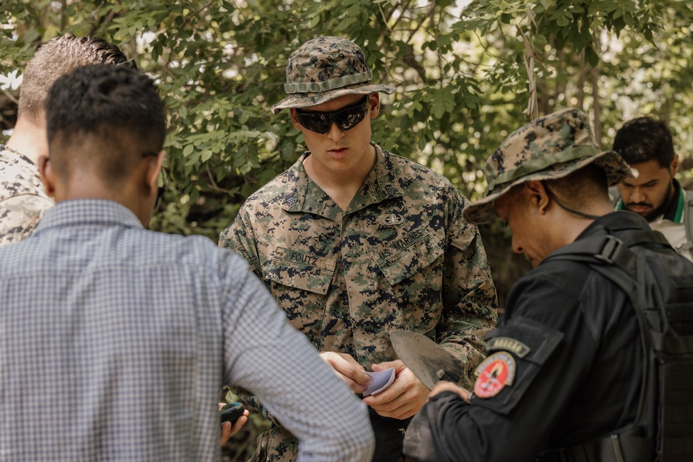 Ride Along – EOD Marines Observe PNTL EOD Team