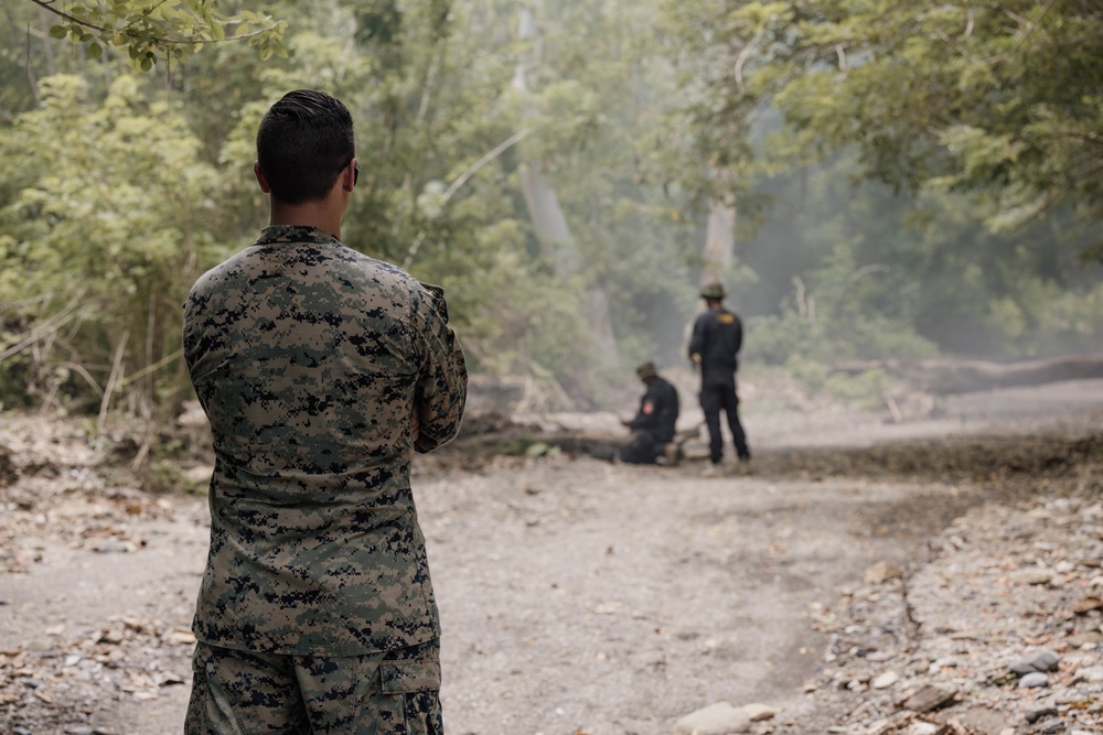 Ride Along – EOD Marines Observe PNTL EOD Team