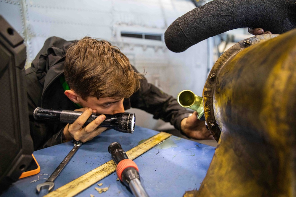 Daily Operations Onboard USS George H.W. Bush (CVN 77)