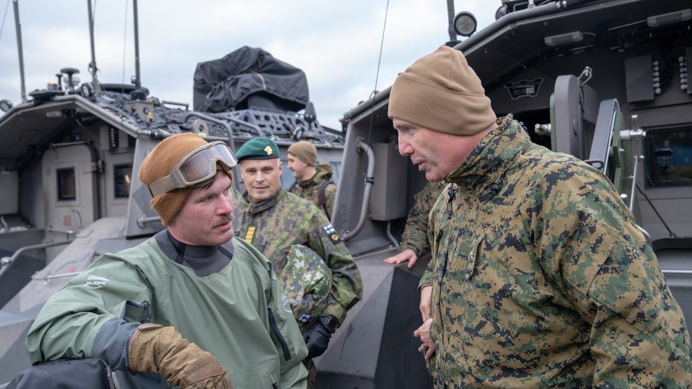 2nd Marine Logistics Group Commanding General Visits with Marines of Combat Logistics Battalion 6 in Finland