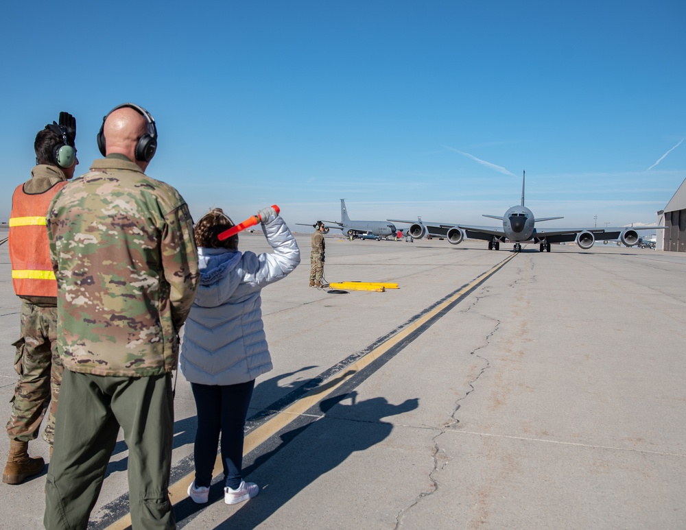 CMSgt Williams &amp; MSgt Armstrong Fini-Flight