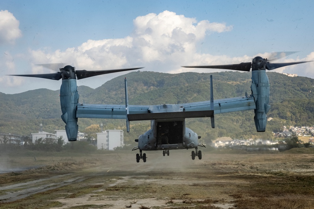 KEEN SWORD 23 | VMM-265 CONDUCTS ON AND OFF DRILLS FOR THE JAPAN GROUND SELF-DEFENSE FORCE