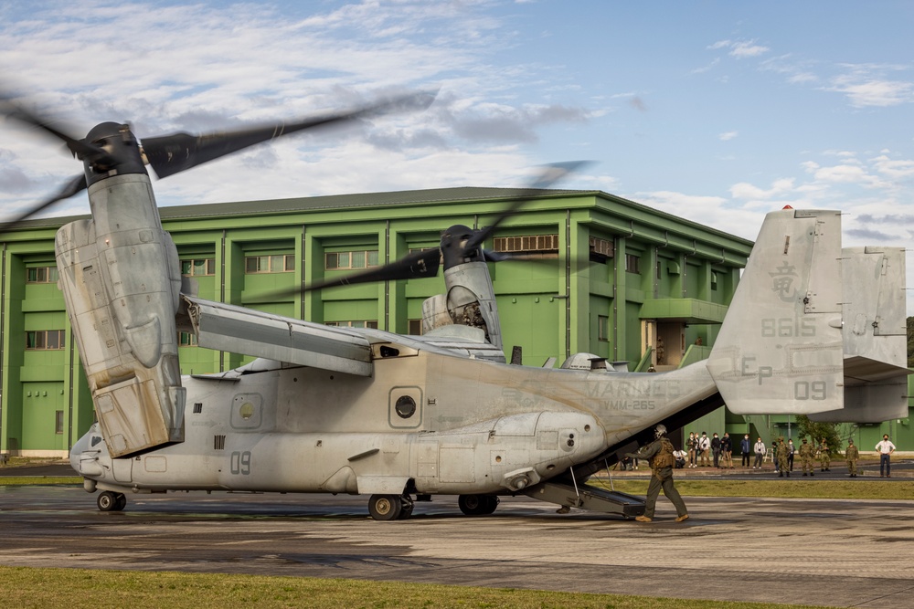 KEEN SWORD 23 | VMM-265 CONDUCTS ON AND OFF DRILLS FOR THE JAPAN GROUND SELF-DEFENSE FORCE