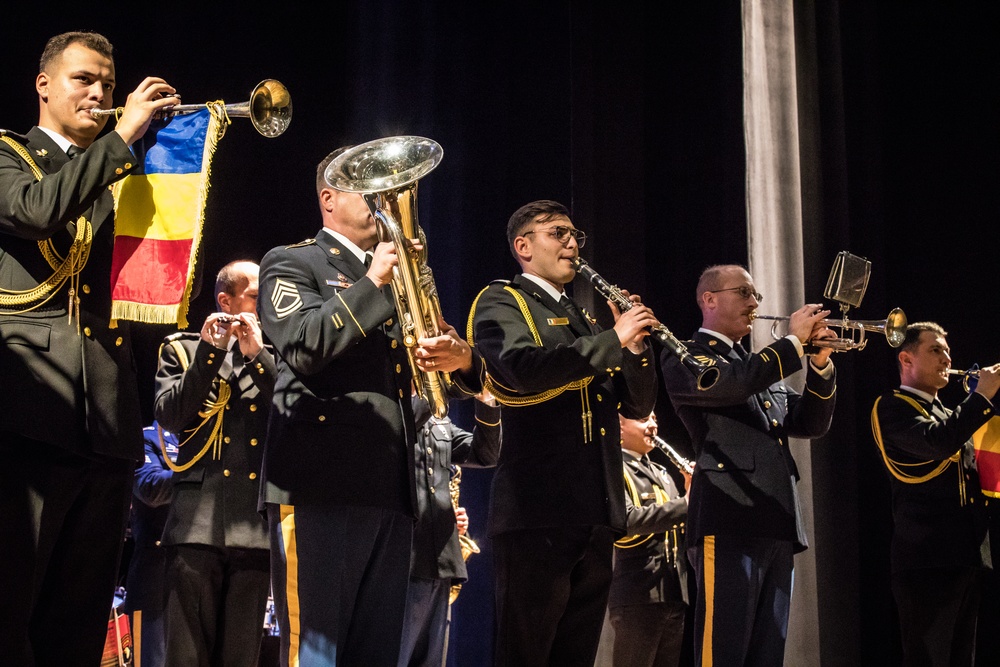 101st Airborne Division Band Join Together With The Romanian Naval Academy