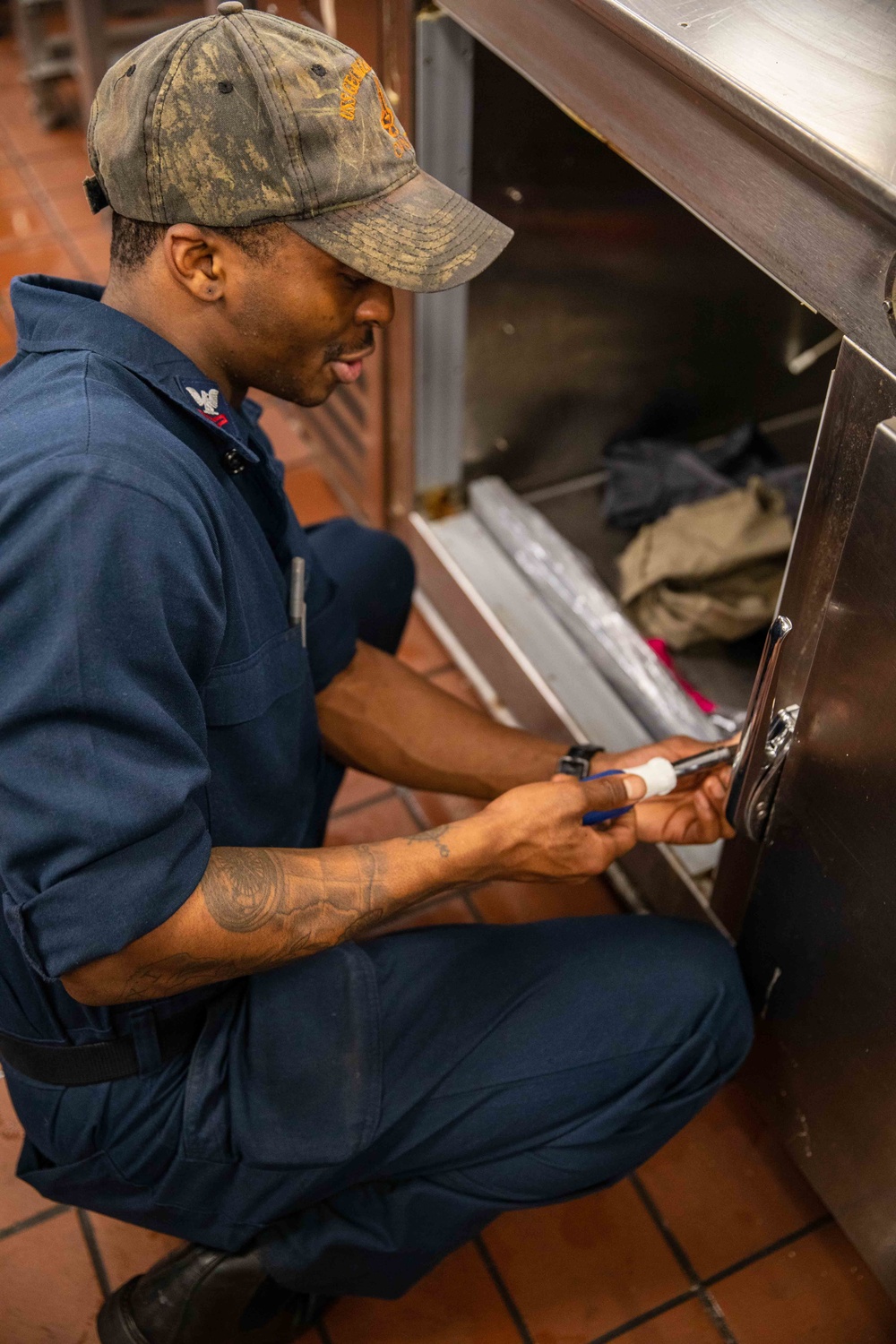 Daily Operations Onboard USS George H.W. Bush (CVN 77)